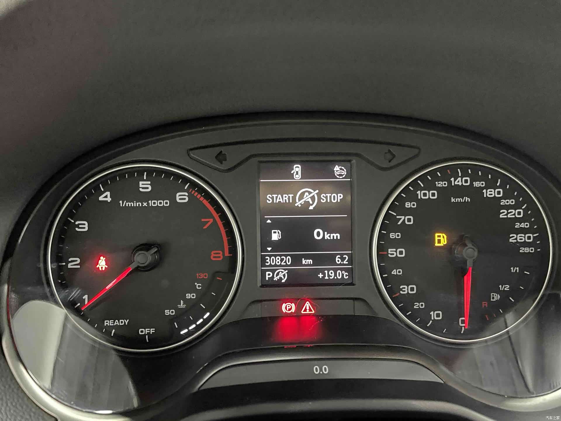 Audi Q2L, 2023 18