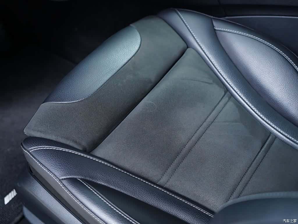 Mercedes-Benz C-Class, 2019 33