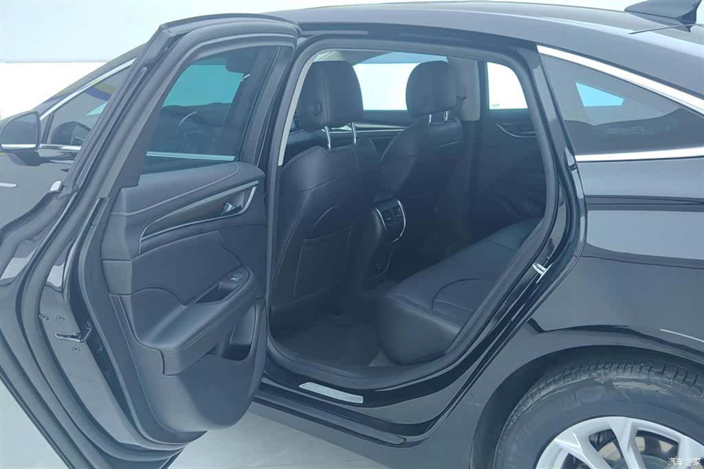 Buick LaCrosse, 2022 11