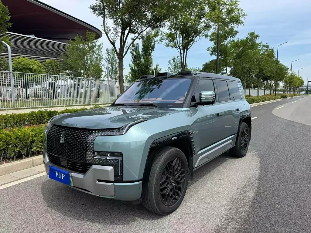 Yangwang U8