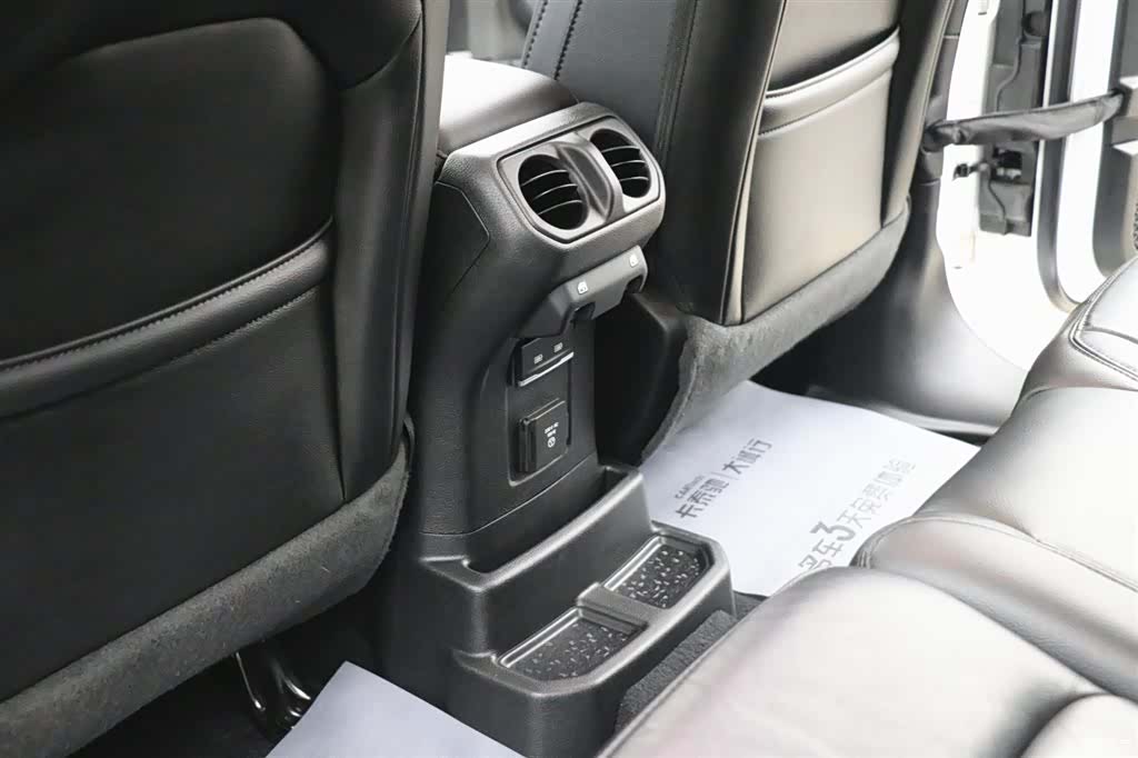 Jeep Wrangler, 2022 19