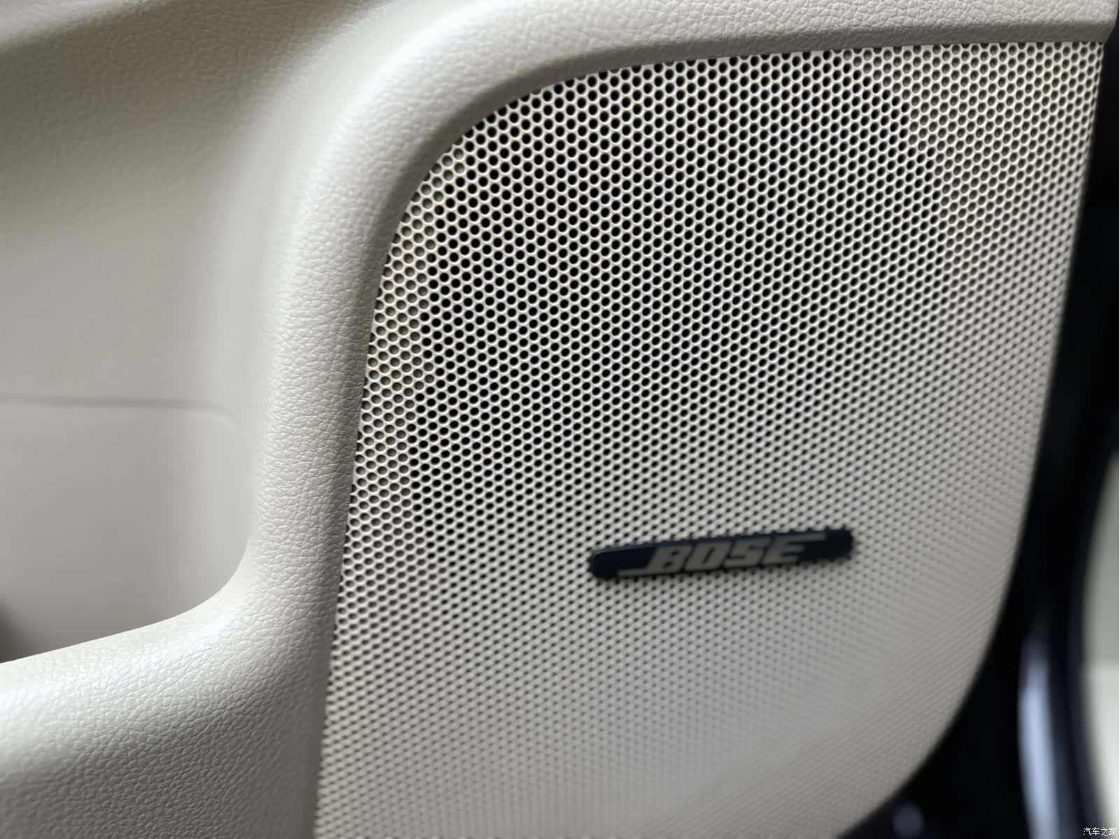 Nissan SL, 2017 14