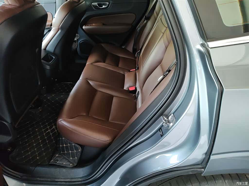 Volvo XC60, 2019 17
