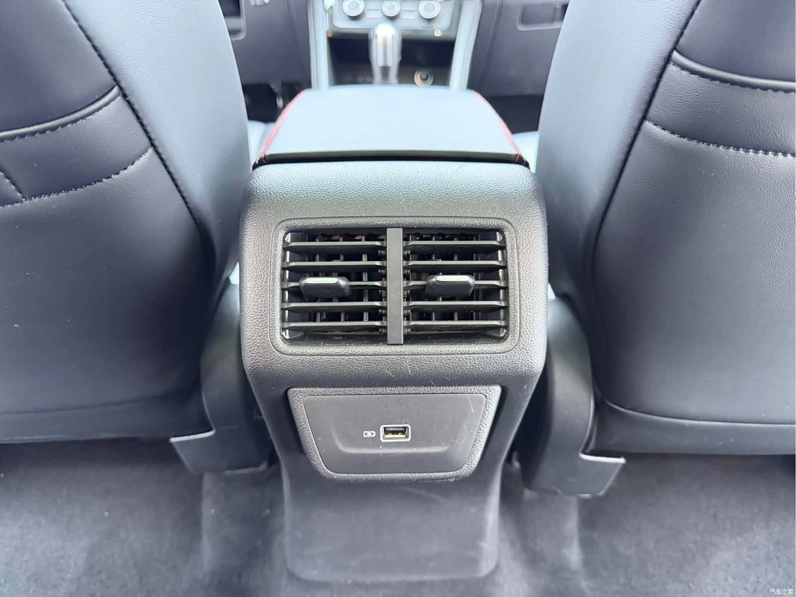 Volkswagen VS7, 2023 15