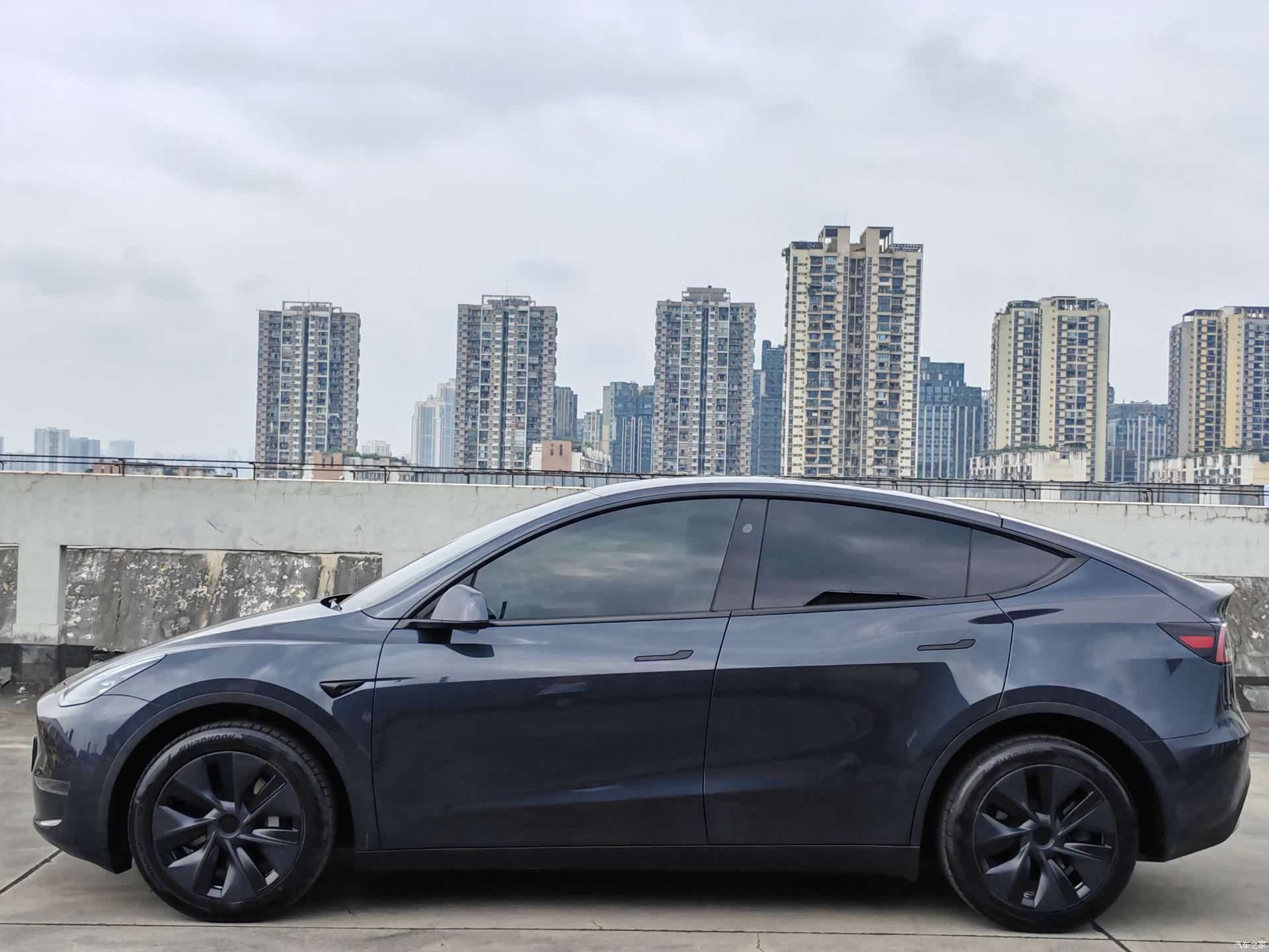 Tesla Model Y, 2024 7