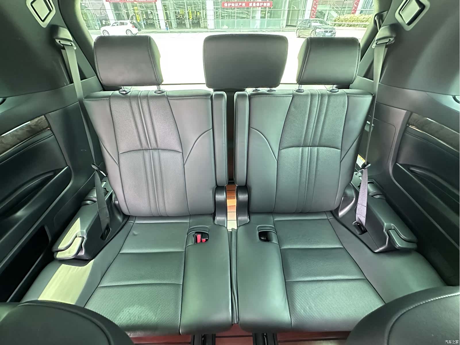 Toyota Vellfire, 2021 11