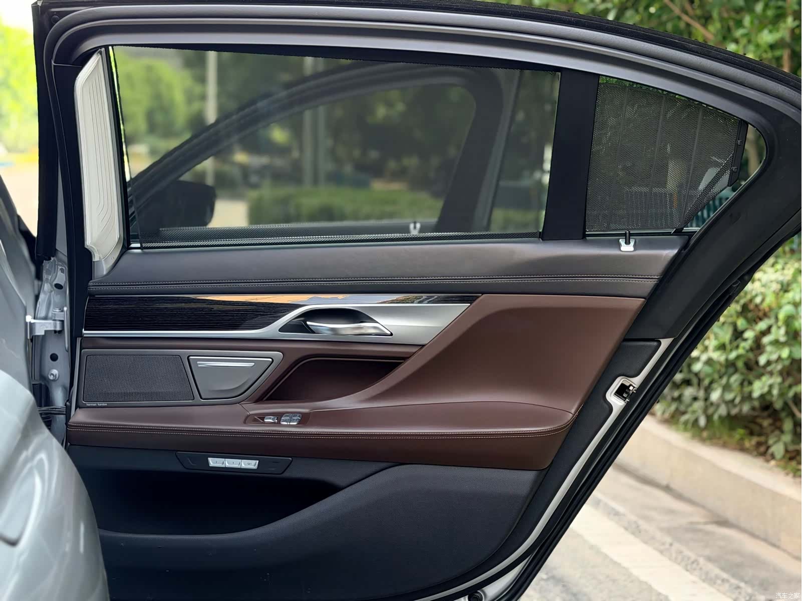 BMW 7 Series, 2017 16