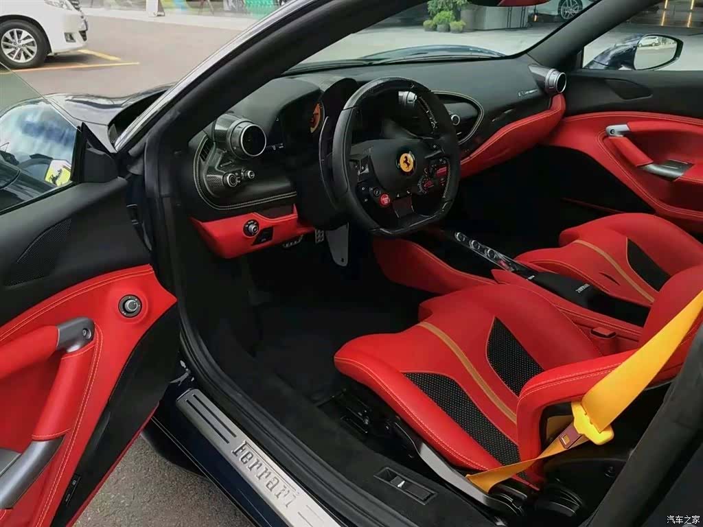 Ferrari F8, 2020 8