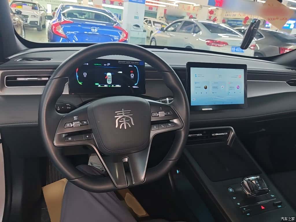 BYD Qin, 2025 10