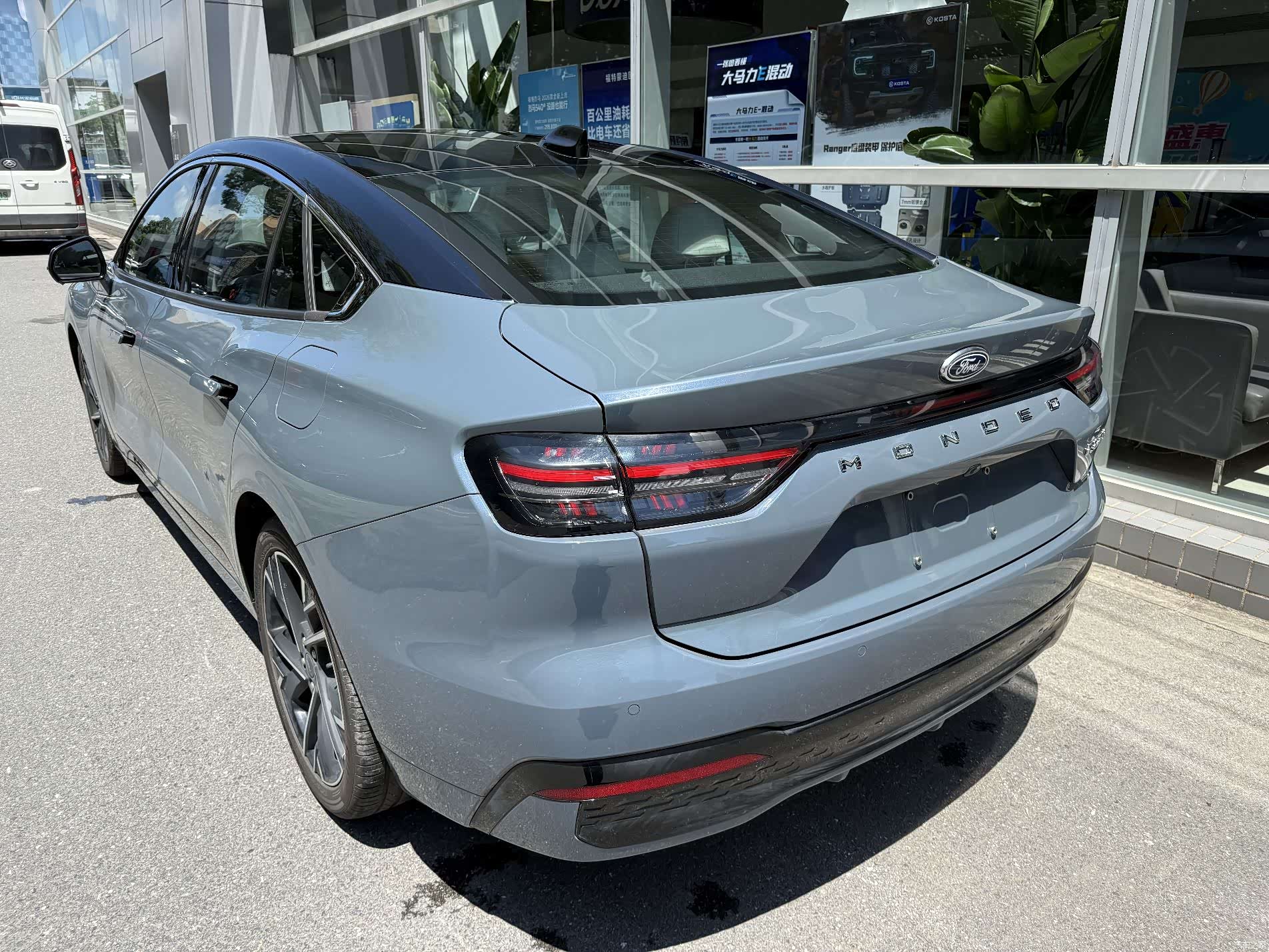 Ford Mondeo, 2026 все фото