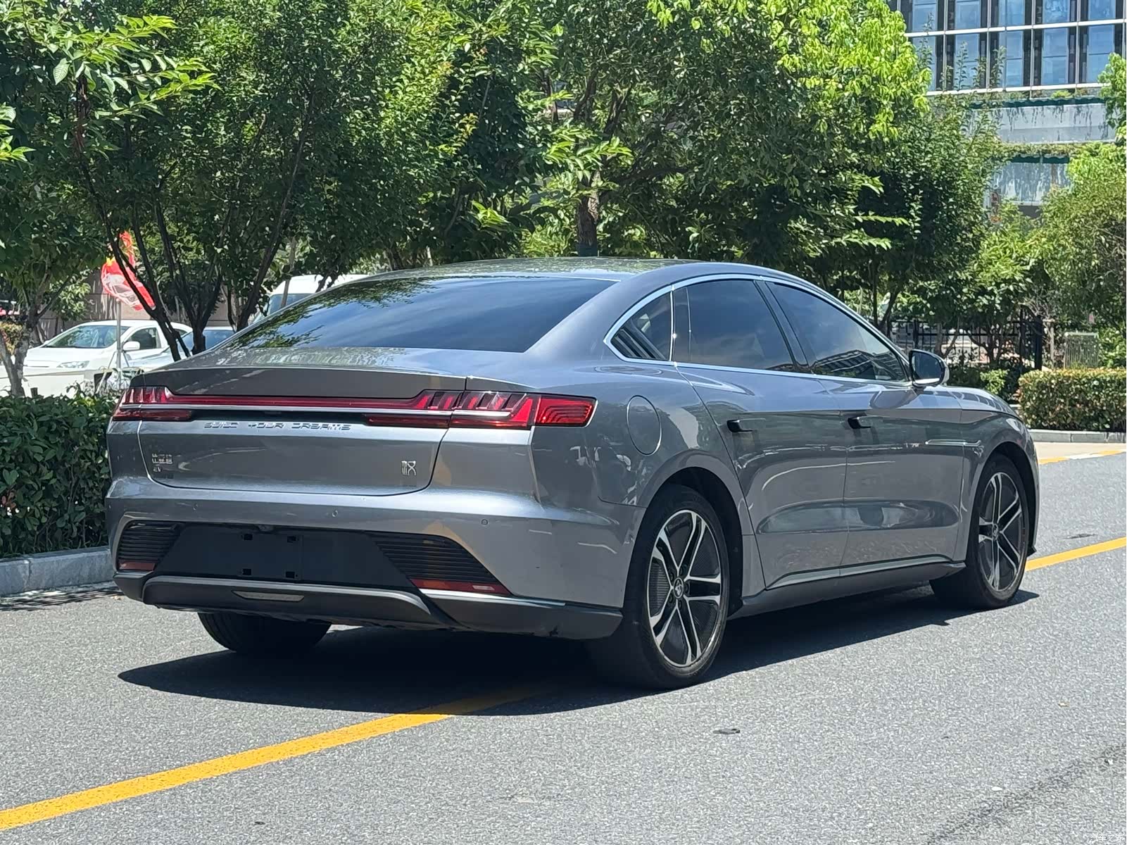BYD Han, 2022 3