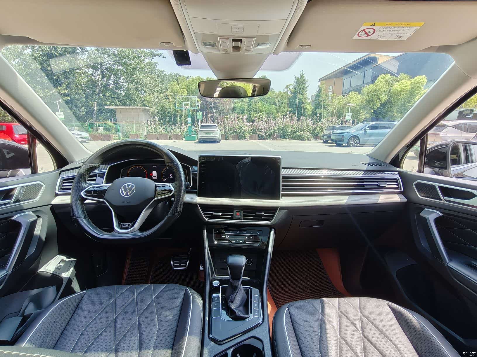 Volkswagen Tiguan L, 2023 12