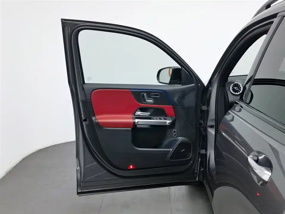 Mercedes-Benz GLB AMG