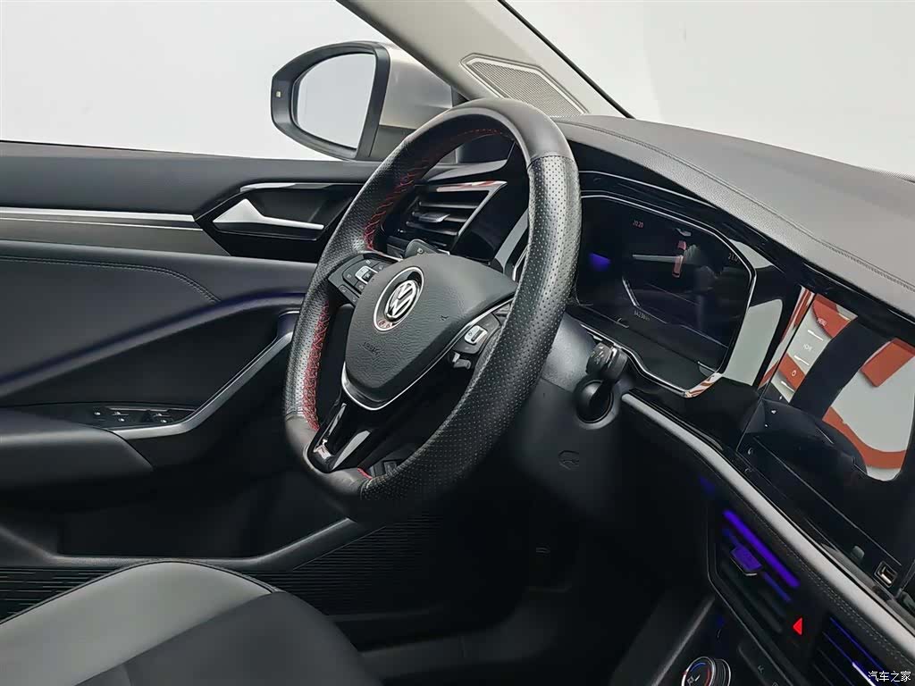 Volkswagen Sagitar, 2021 22