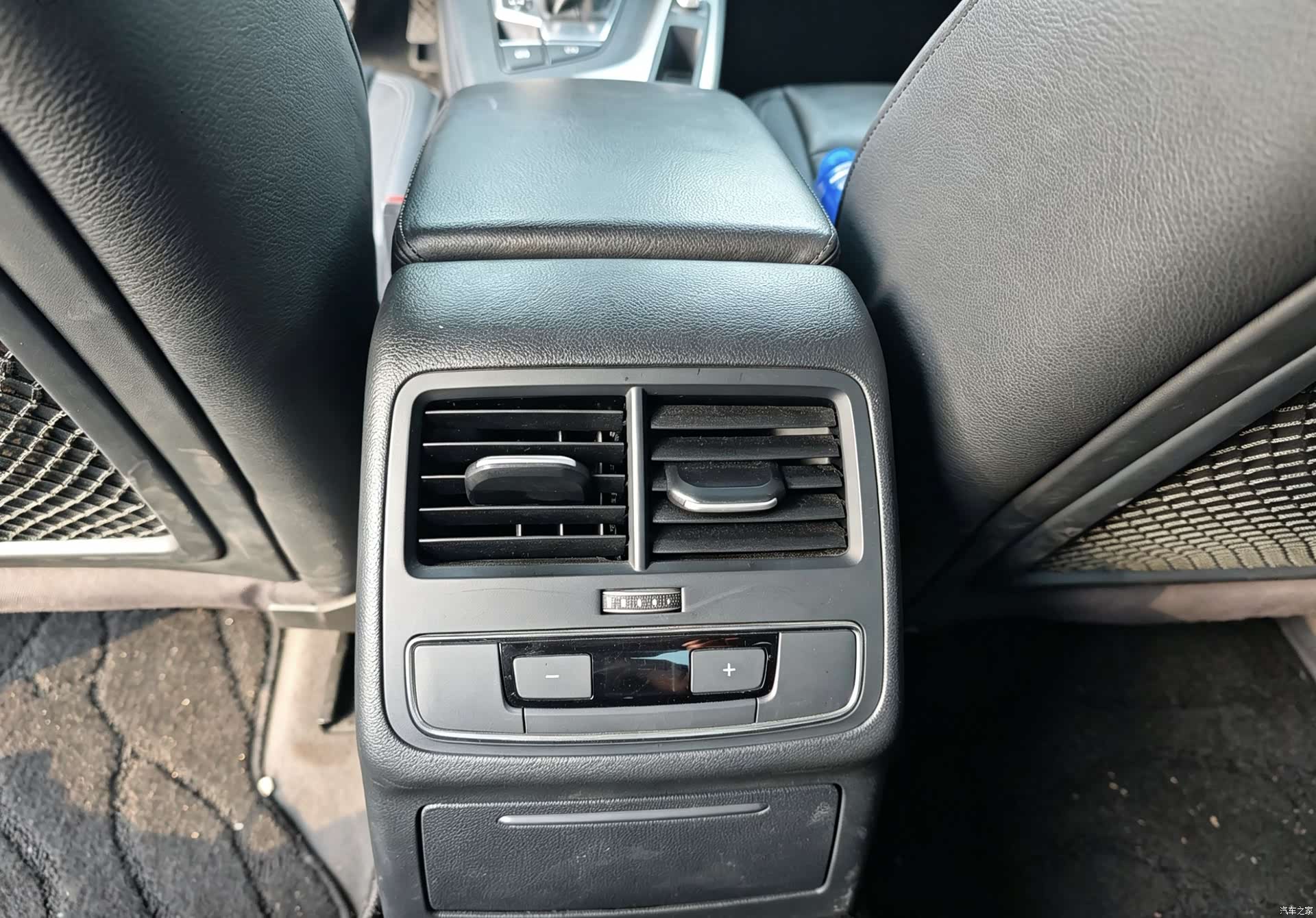 Audi A4L, 2018 11