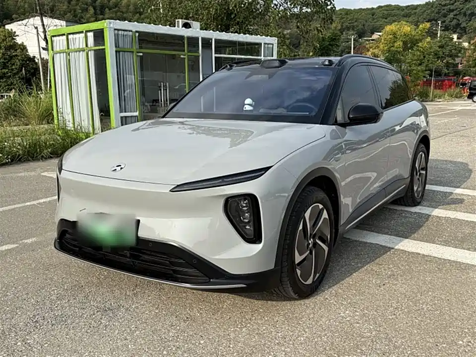 NIO ES6
