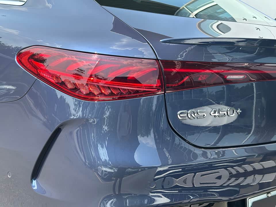 Mercedes-Benz EQS