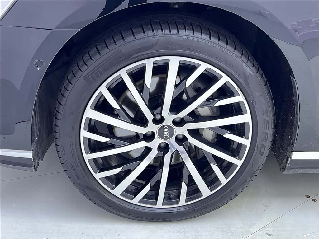 Audi A8L, 2024 11