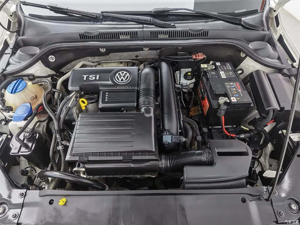 Volkswagen Sagitar, 2019 6