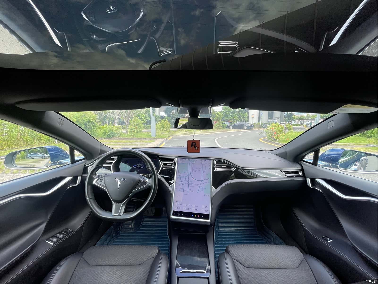 Tesla Model S, 2018 22
