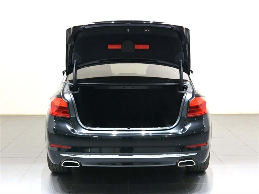 BMW 5 Series, 2020 все фото