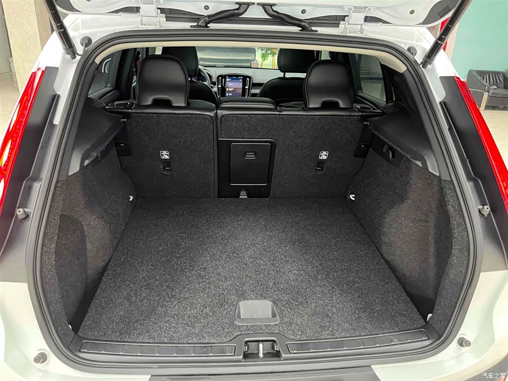 Volvo XC40, 2023 16