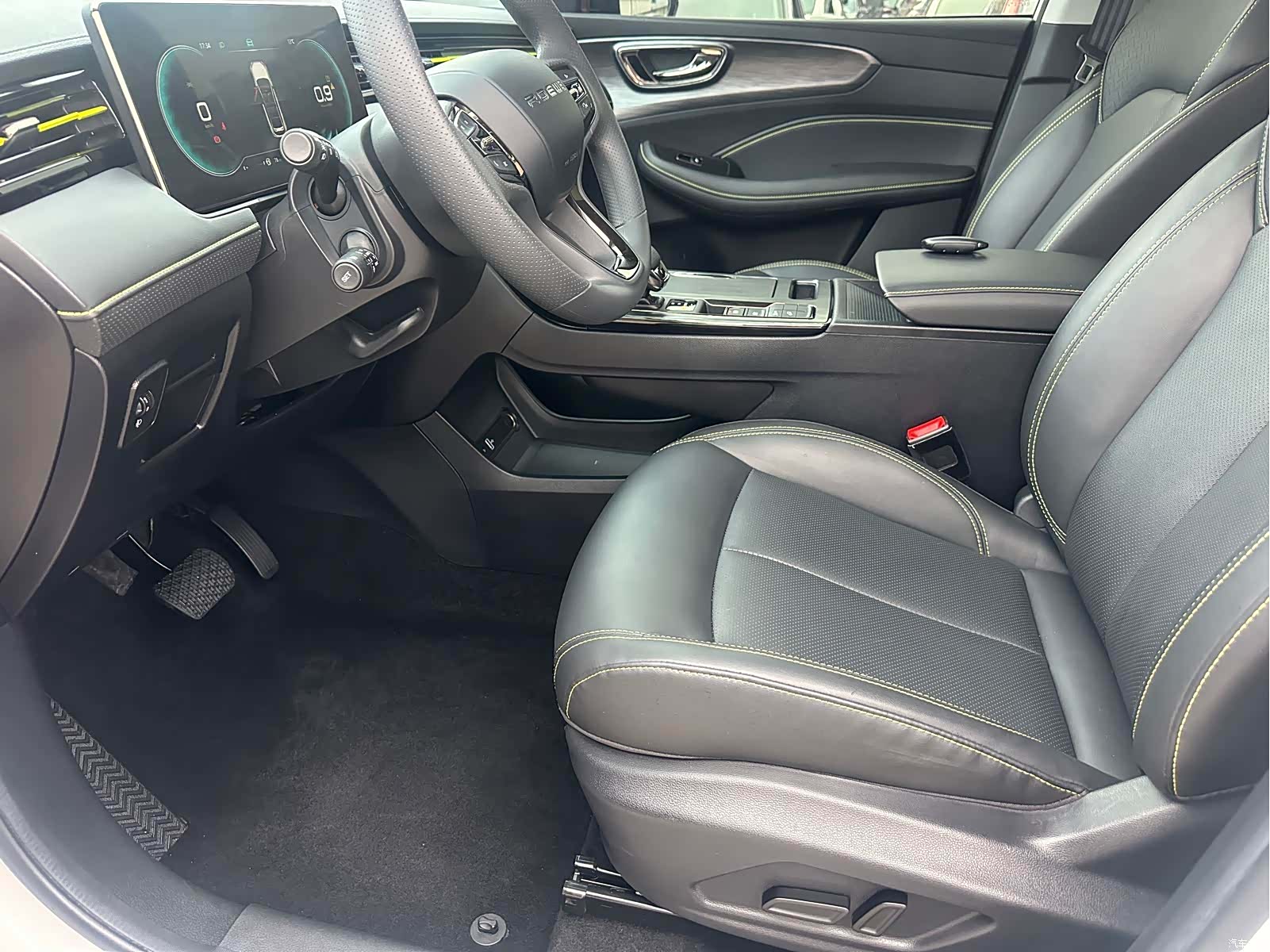 Roewe RX5, 2023 7