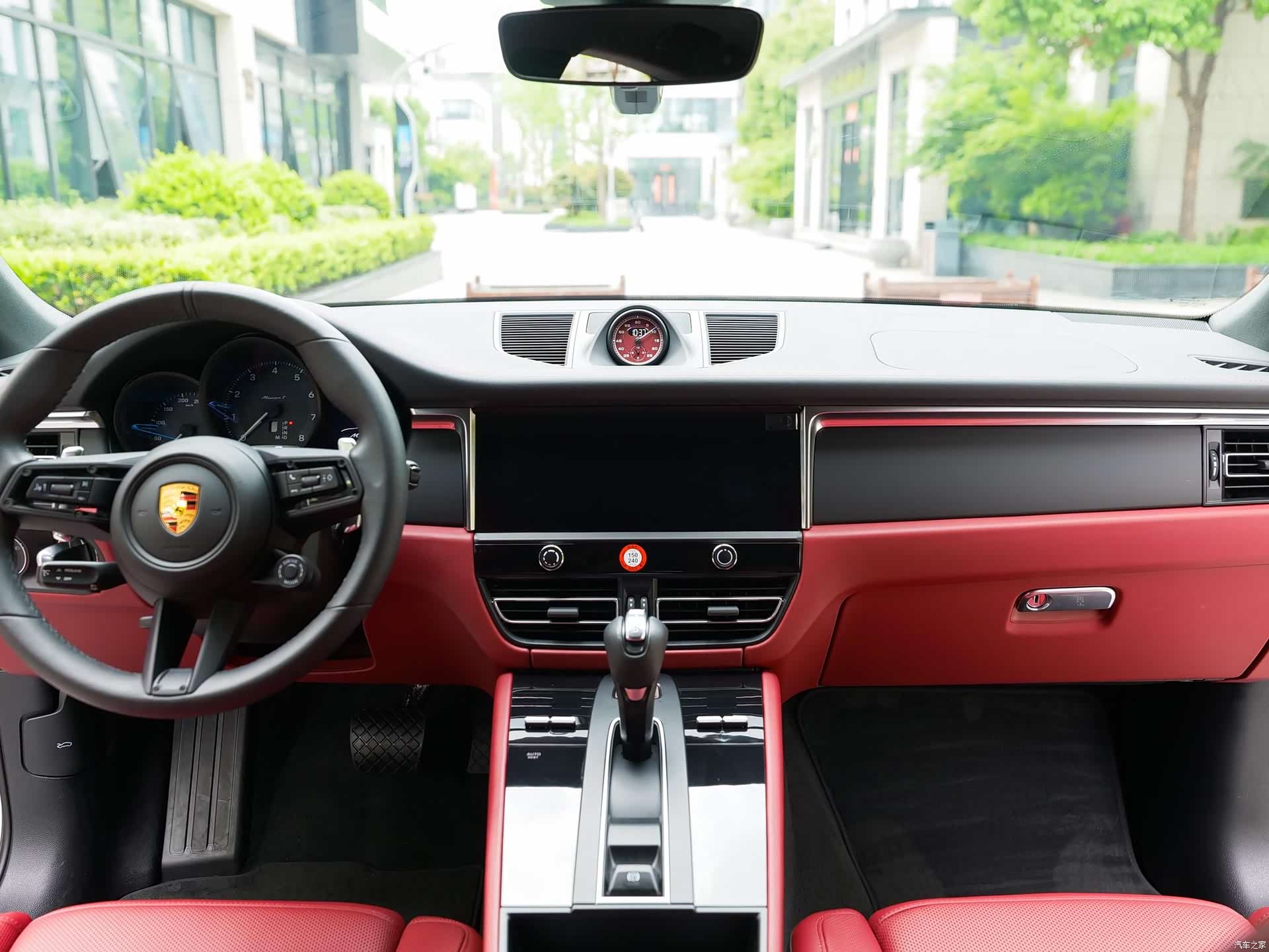Porsche Macan, 2021 11