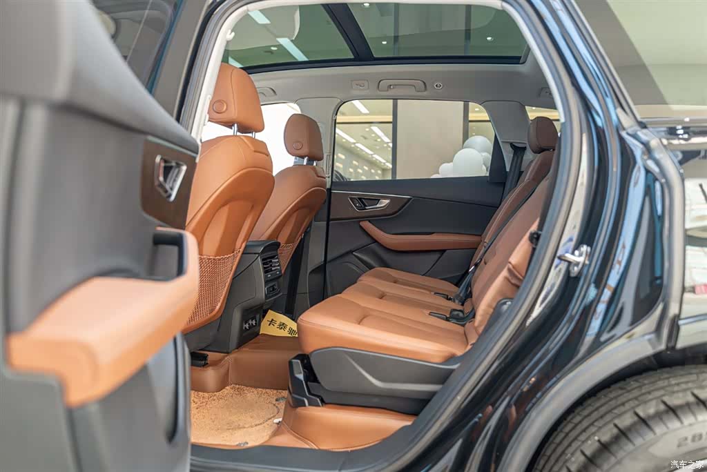 Audi Q7, 2025 все фото