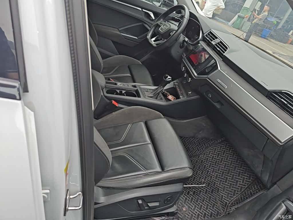 Audi Q3, 2022 25