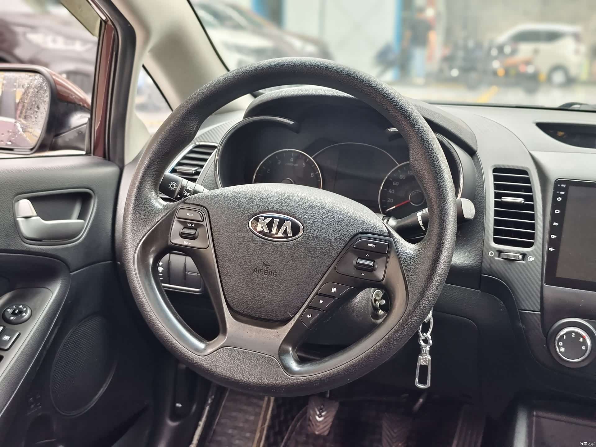 Kia K3, 2015 8