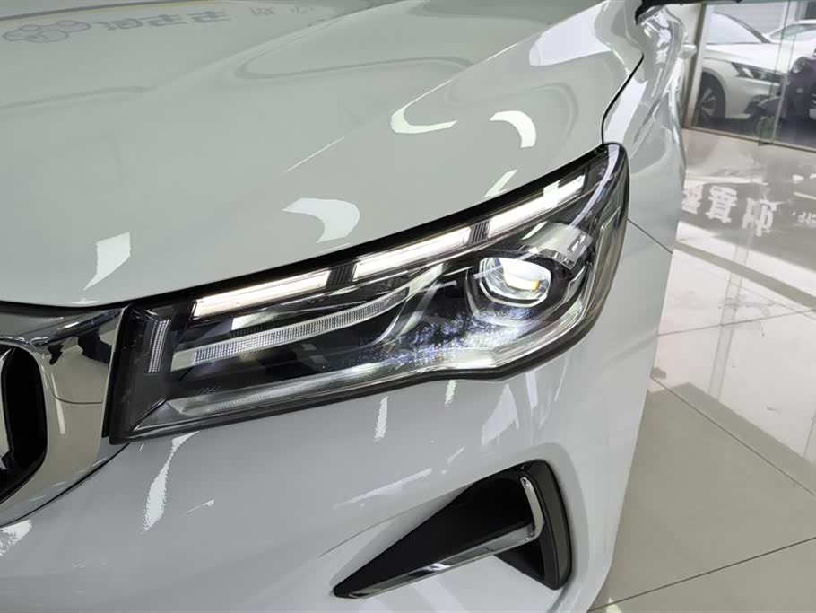 Geely Emgrand Geely Emgrand