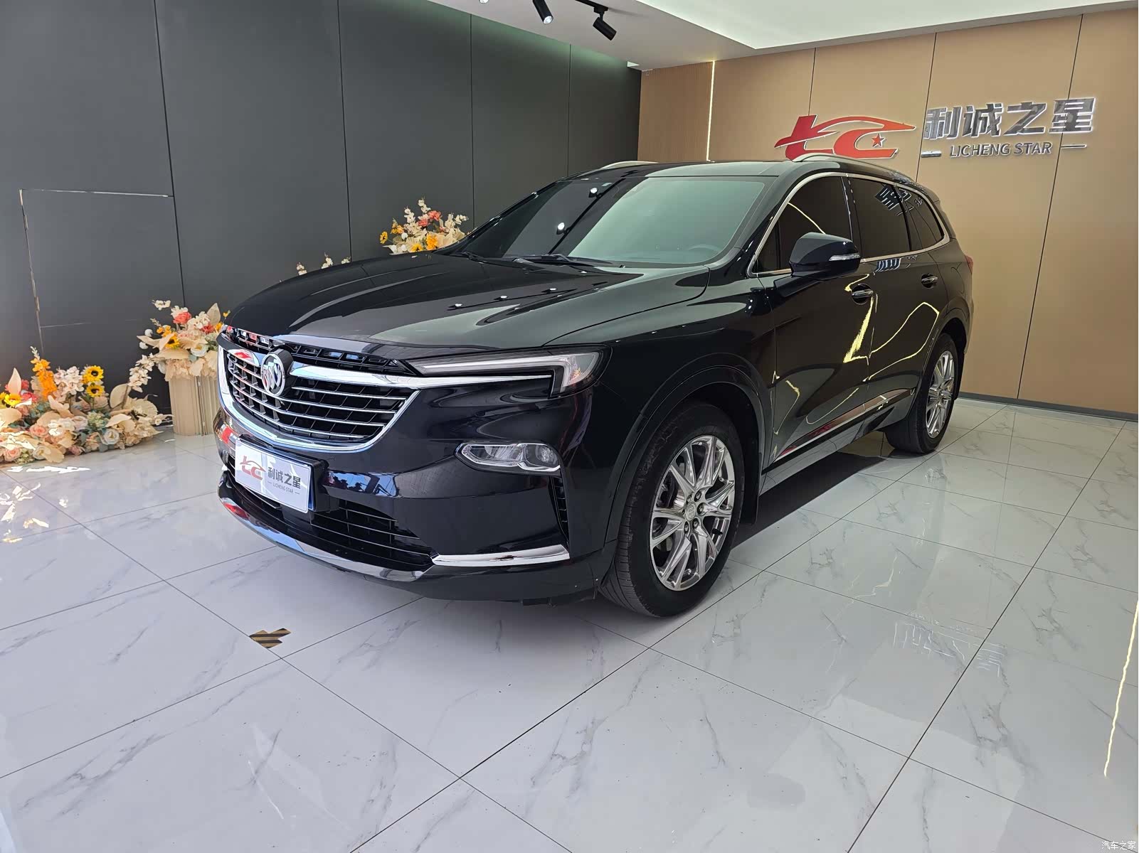 Buick Enclave, 2024 1