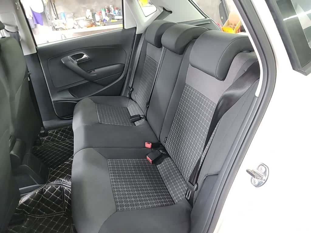 Volkswagen Polo, 2015 17