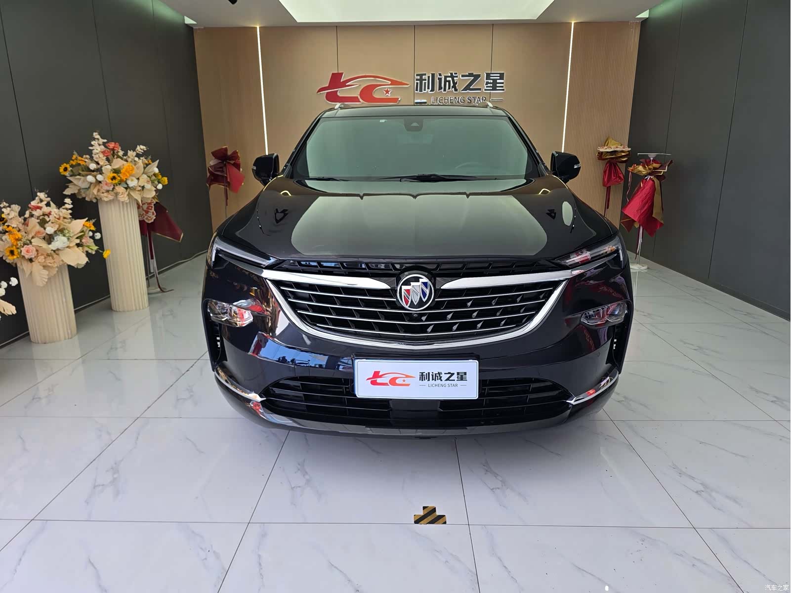 Buick Enclave, 2024 2