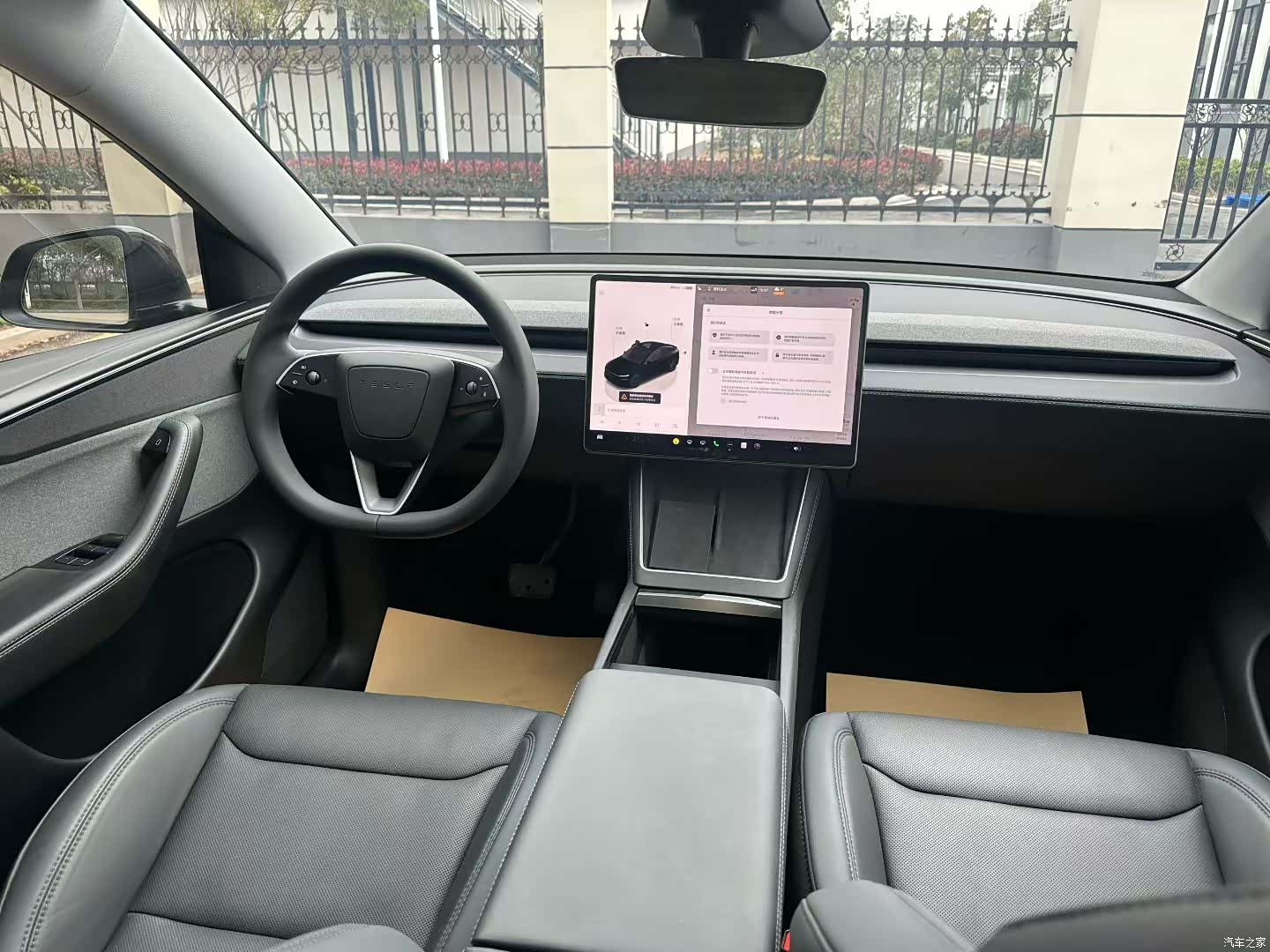 Tesla Model Y, 2025 6
