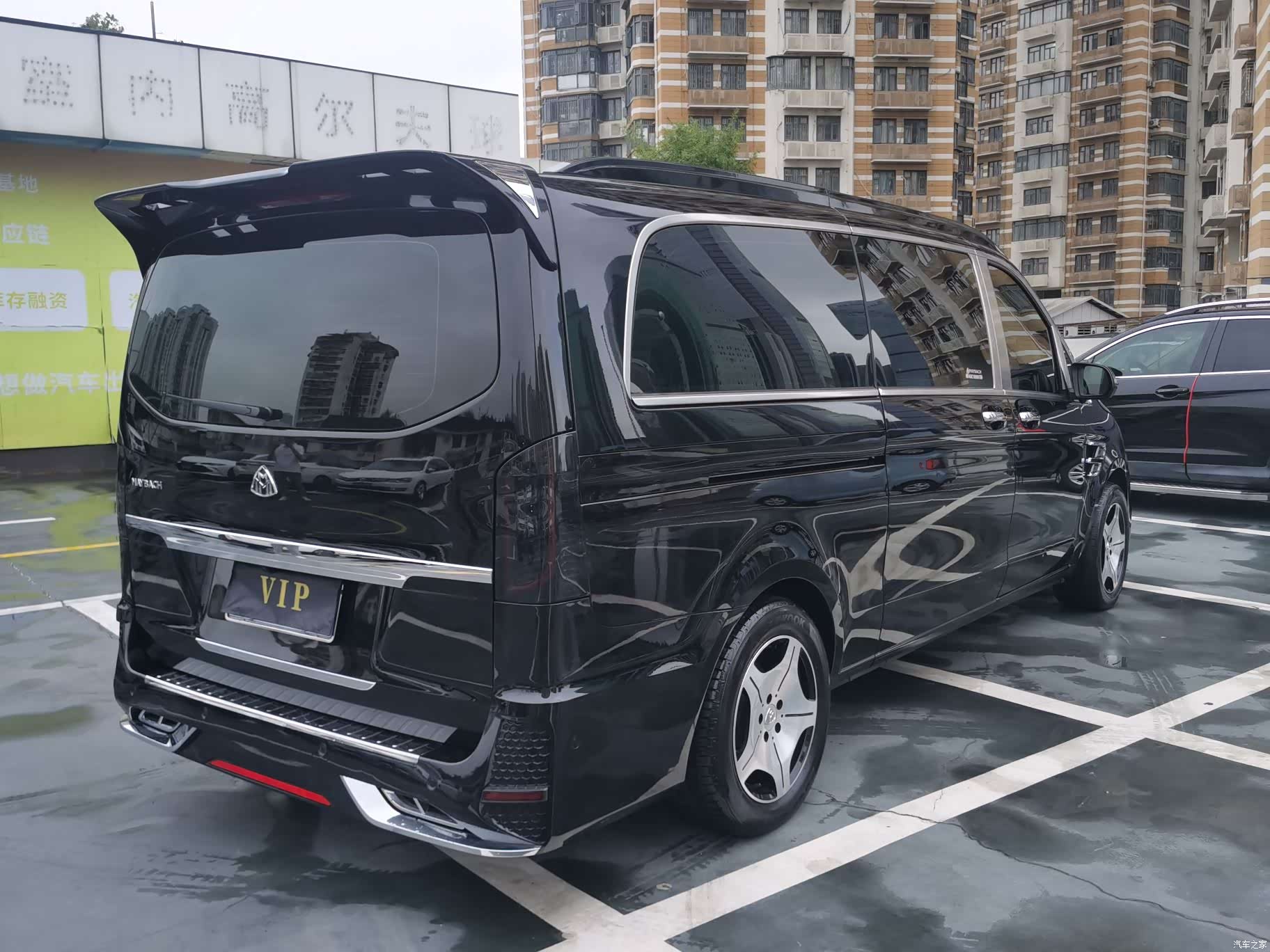 Mercedes-Benz 7, 2024 14
