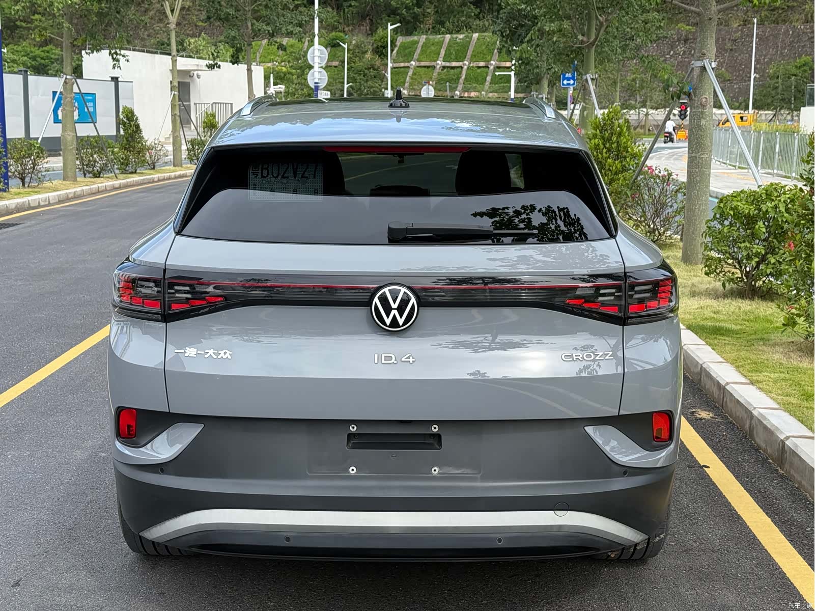 Volkswagen ID.4, 2023 все фото