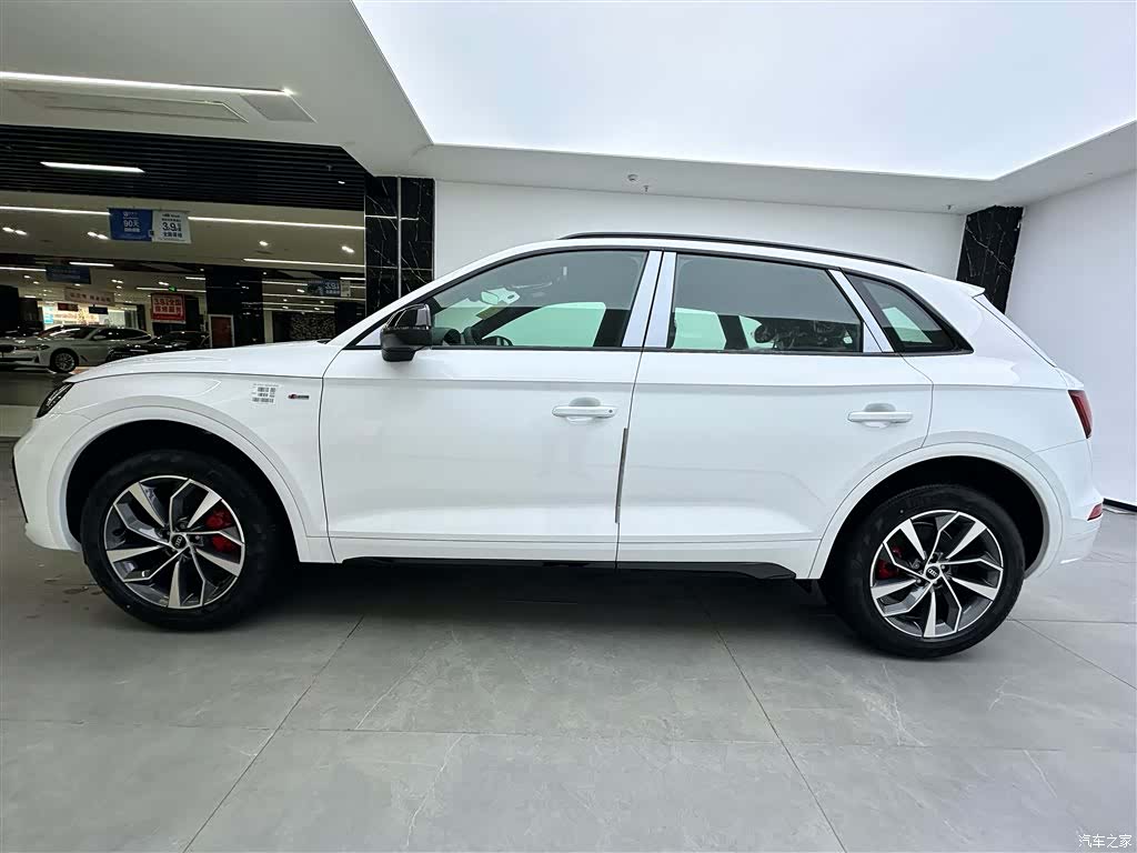 Audi Q5L, 2024 21