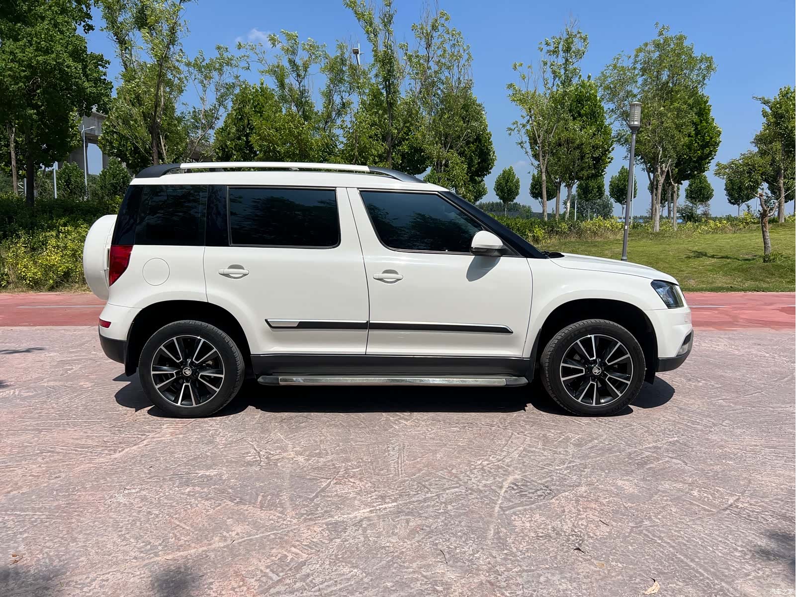 Skoda Yeti, 2015 8