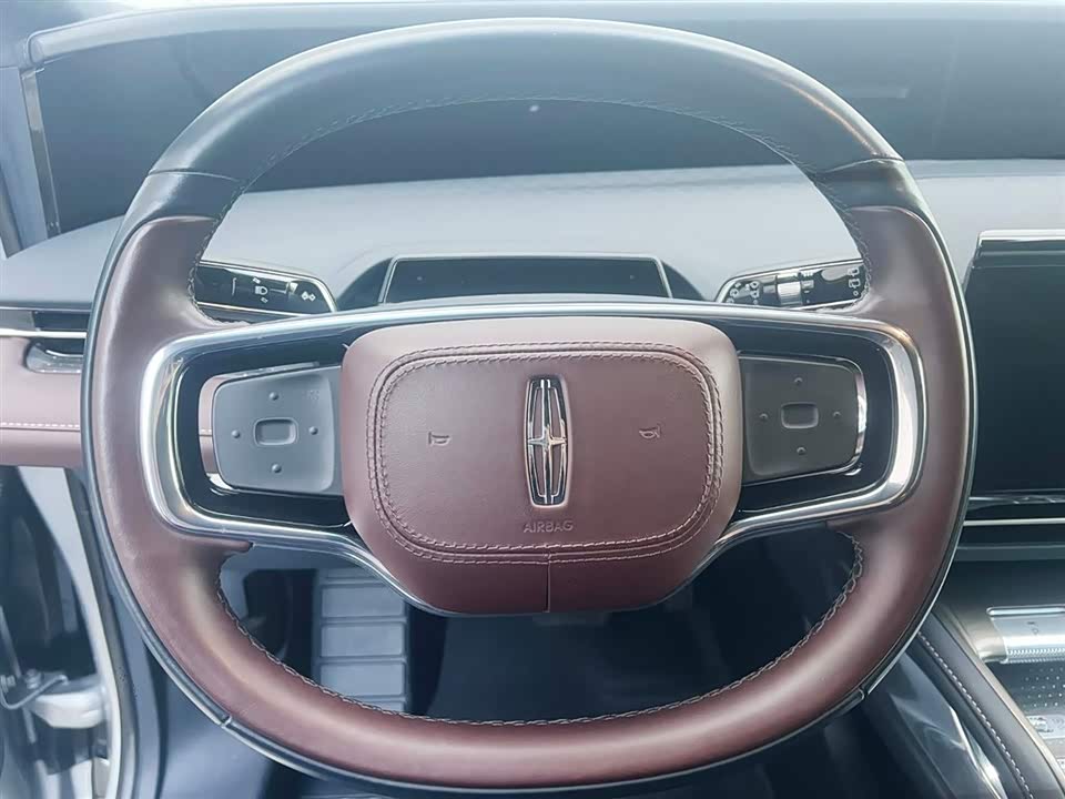 Lincoln Navigator
