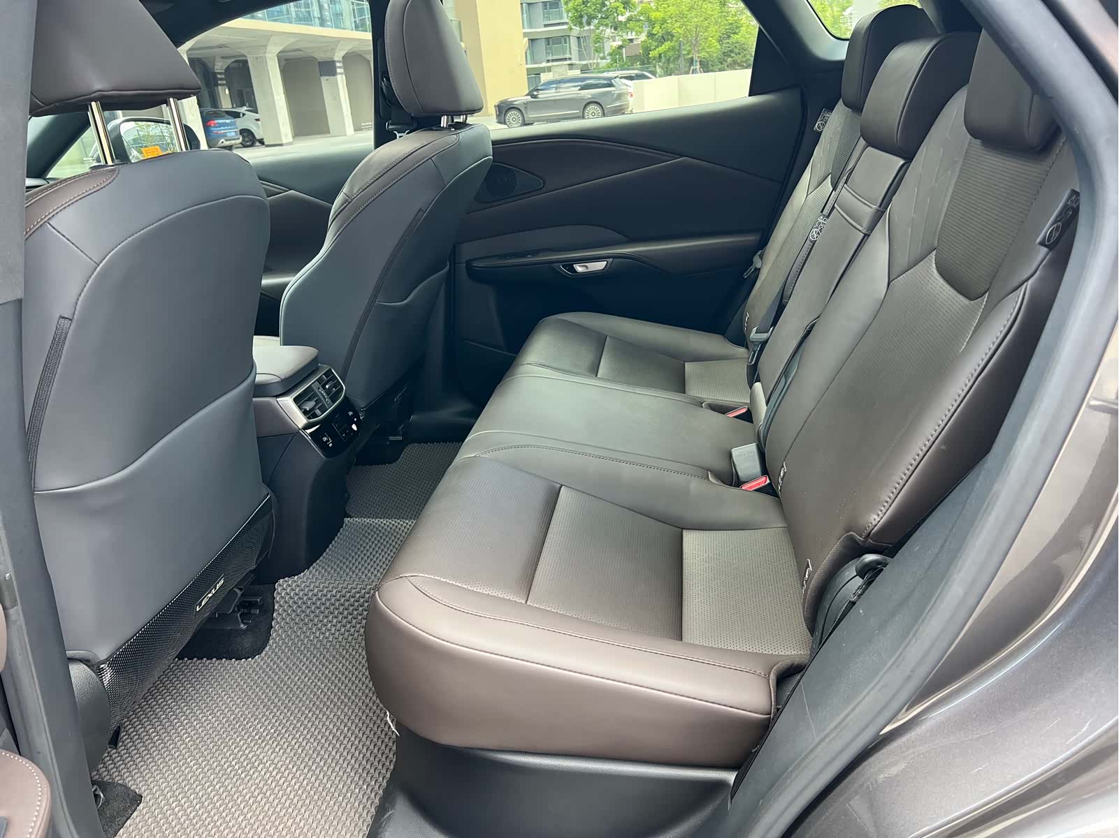 Lexus RX, 2023 7