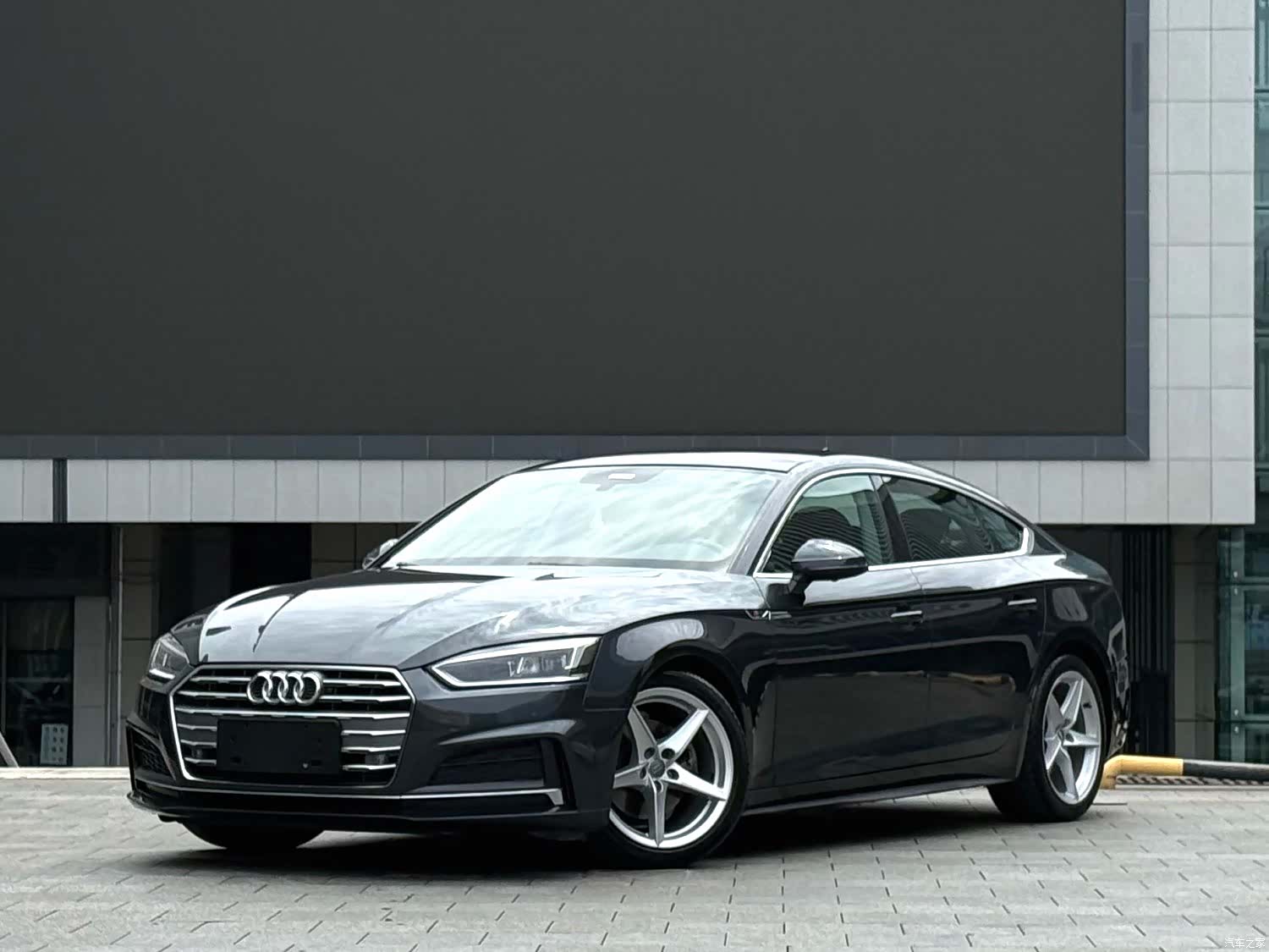 Audi A5, 2019 1