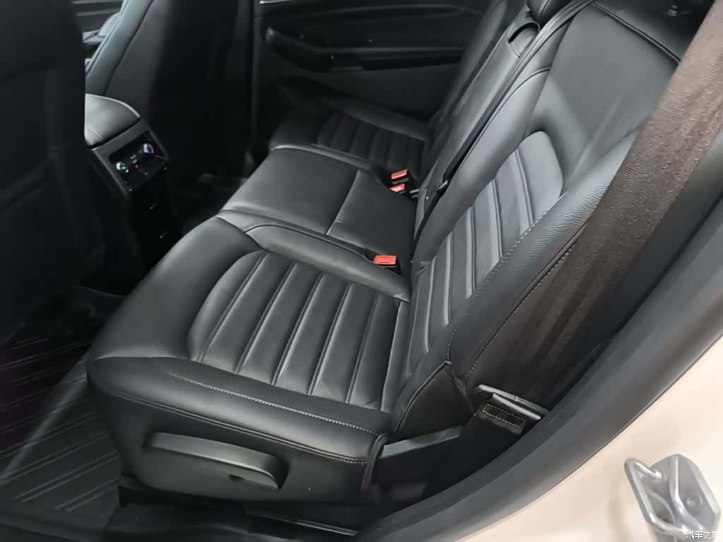 Ford Edge, 2019 17