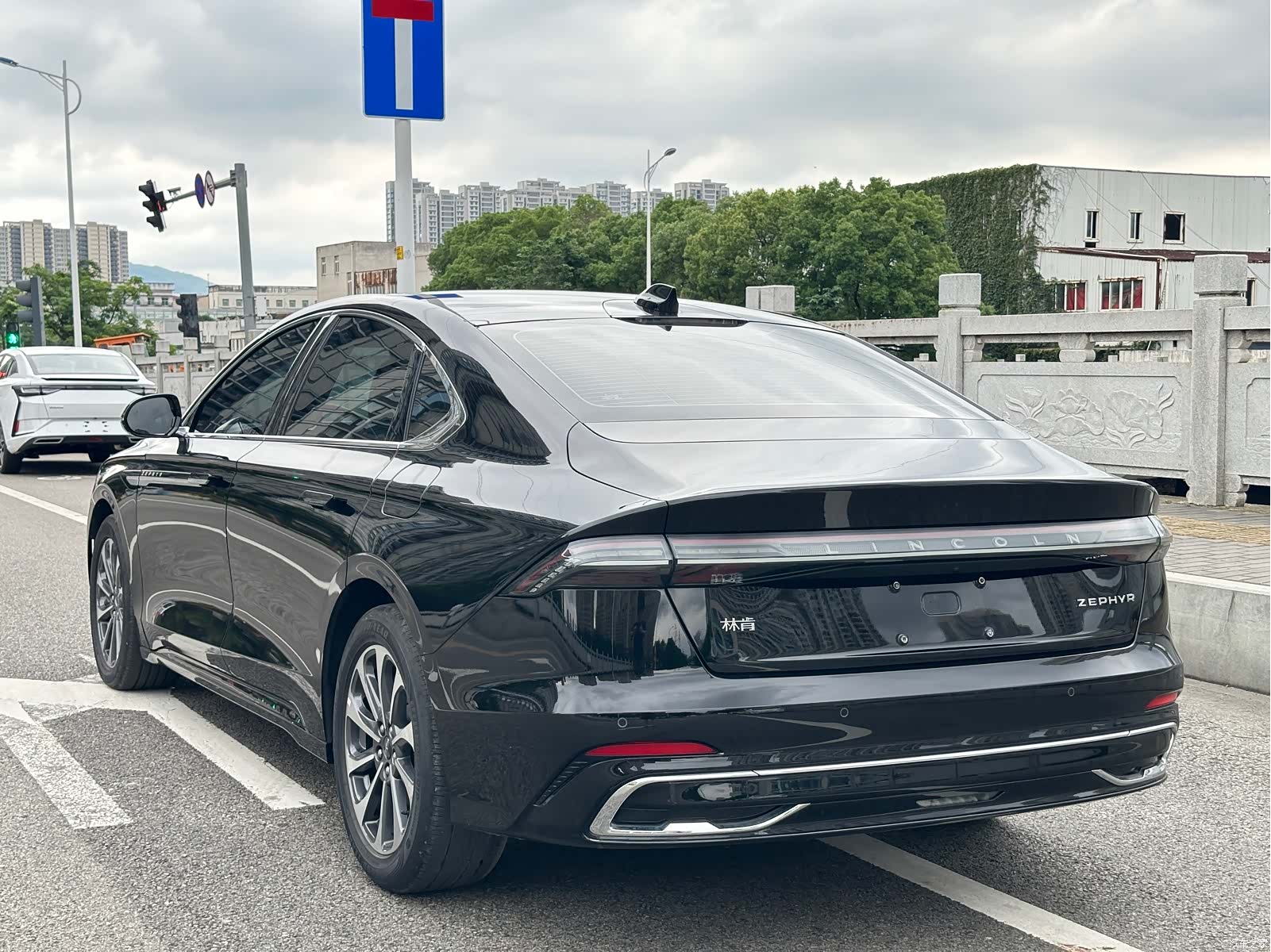 Lincoln Z, 2023 6