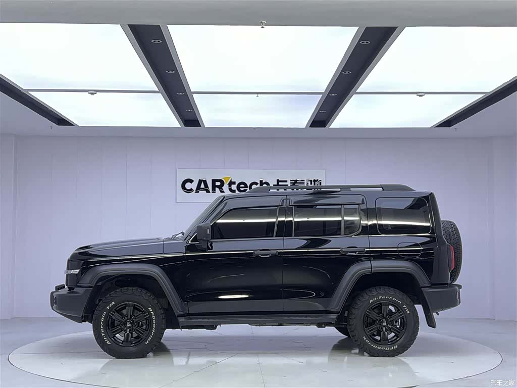 Tank 300, 2021 8