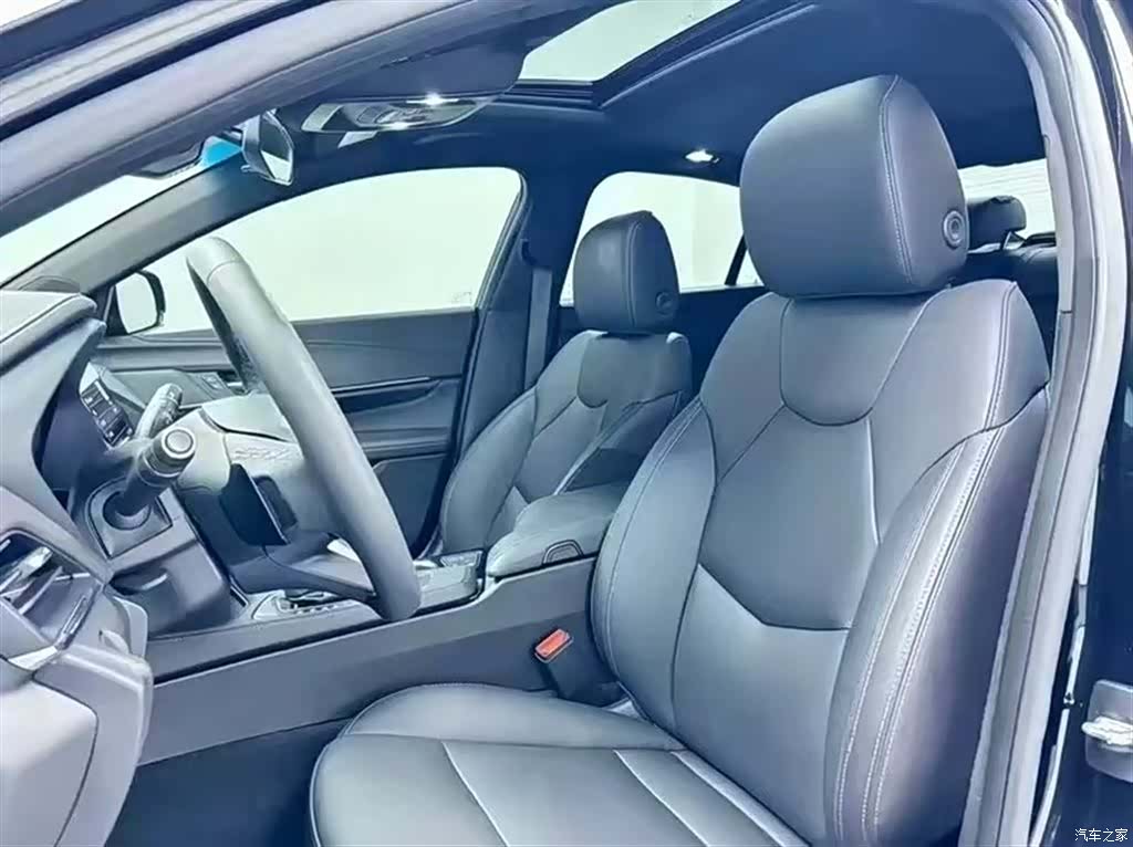 Cadillac CT4, 2021 все фото