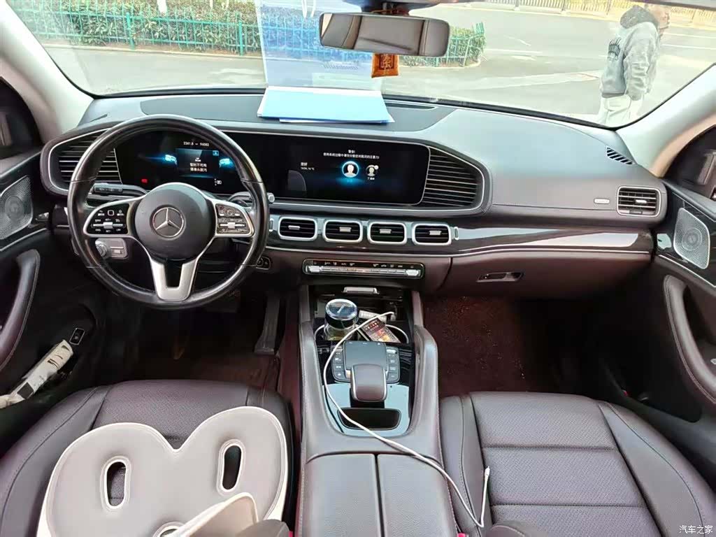 Mercedes-Benz GLE, 2023 все фото