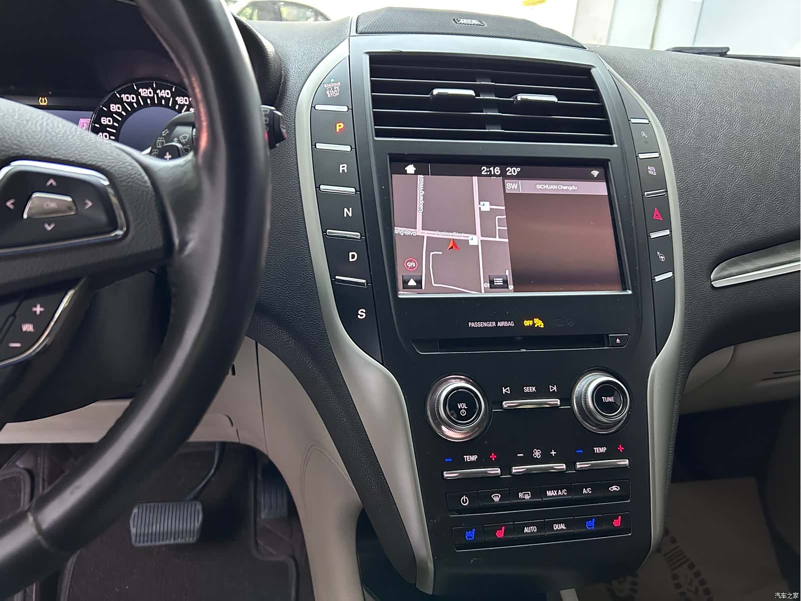Lincoln MKC, 2017 18