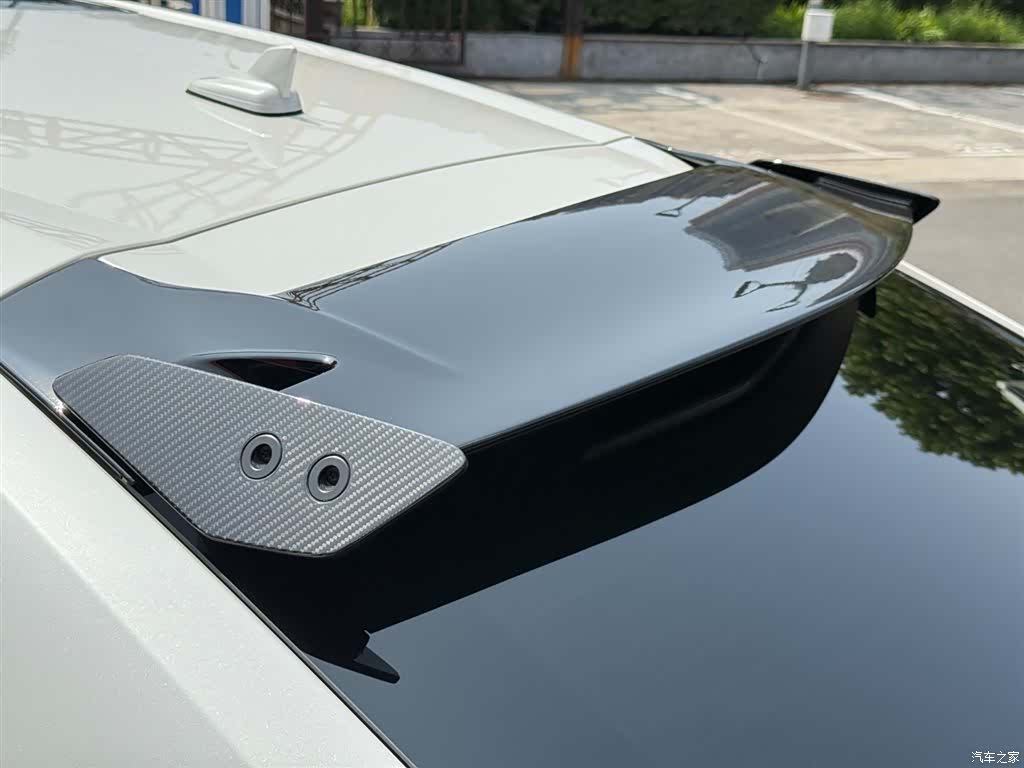 Lamborghini Urus, 2024 27